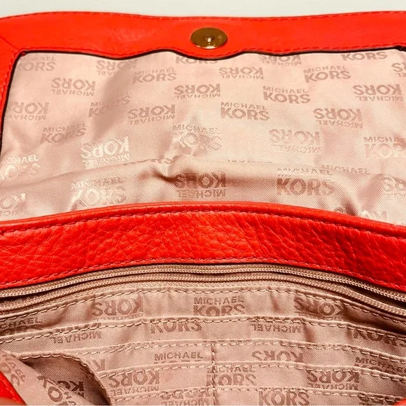 Michael Kors Vibrant Red Pebbled Leather Fulton Crossbody/Shoulder/Handbag Purse - Picture 3 of 6